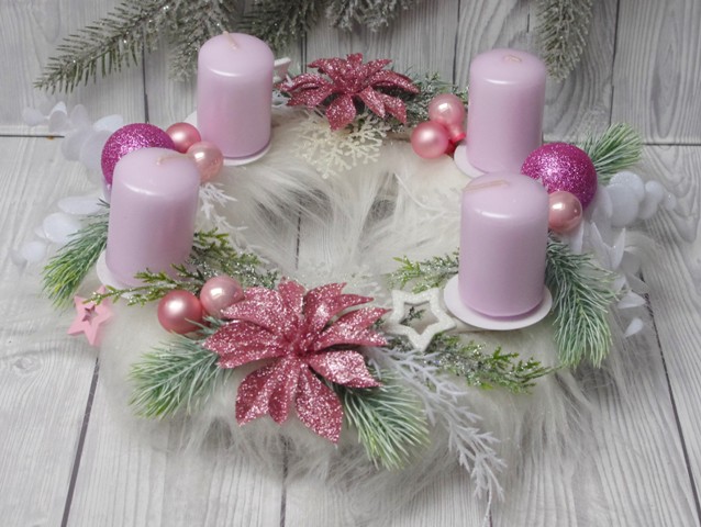 Adventní věnec v kožíšku