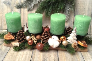 Adventní štola přírodní se zelenými svíčkami