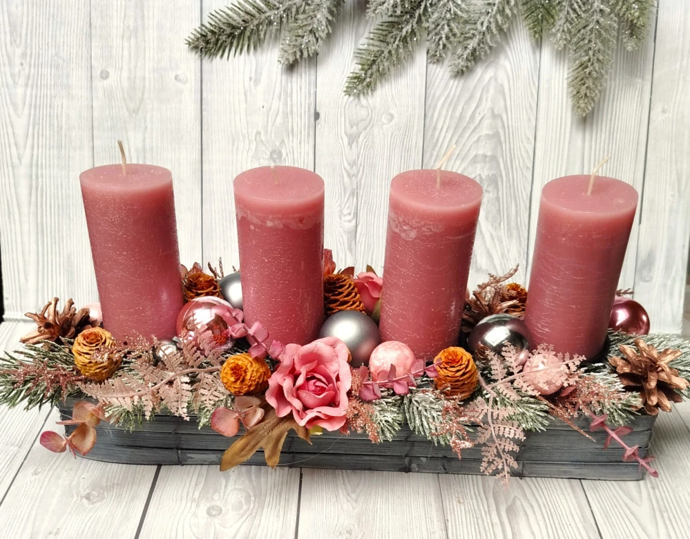Rustikální adventní štola ve starorůžové